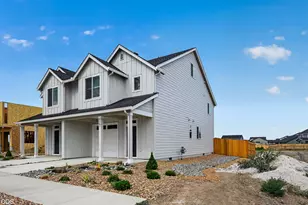 3561 NW 7th St, Redmond, OR 97756 - Photo 2