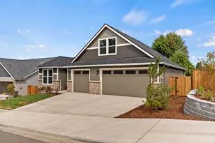 1134 Pumpkin Ridge Dr, Eagle Point, OR 97524 - Photo 4