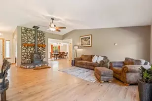 55550 Heidi Ct, Bend, OR 97707 - Photo 6