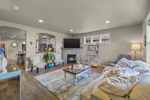 3754 SW Metolius Ave, Redmond, OR 97756 - Photo 6