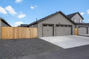 3754 SW Metolius Ave, Redmond, OR 97756 - Photo 28