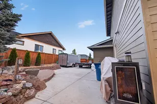 3357 SW 35th St, Redmond, OR 97756 - Photo 38