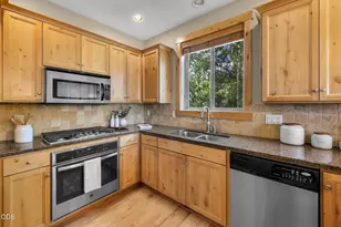 601 SW Otter Way, Bend, OR 97702 - Photo 18