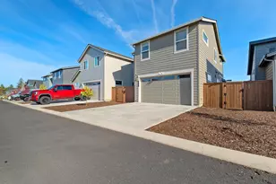 20867 SE Caldera Dr, Bend, OR 97702 - Photo 42