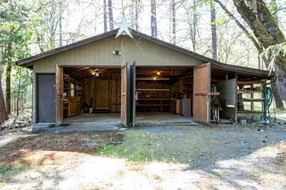 209 College Drive, Grants Pass, OR 97527 - Photo 68