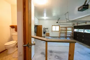 209 College Dr, Grants Pass, OR 97527 - Photo 92