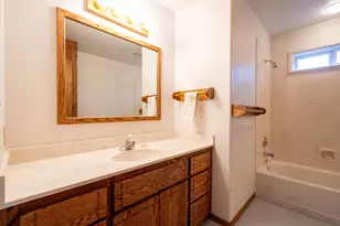 209 College Dr, Grants Pass, OR 97527 - Photo 68