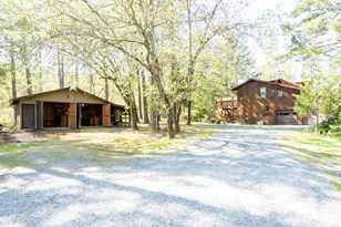 209 College Dr, Grants Pass, OR 97527 - Photo 96
