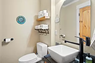 696 Liberty St, Ashland, OR 97520 - Photo 24
