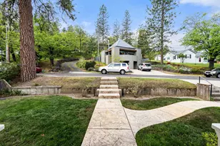 696 Liberty St, Ashland, OR 97520 - Photo 72