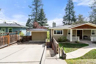 696 Liberty St, Ashland, OR 97520 - Photo 68