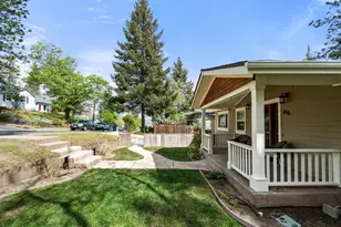 696 Liberty St, Ashland, OR 97520 - Photo 74