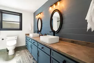 55670 Big River Dr, Bend, OR 97707 - Photo 36