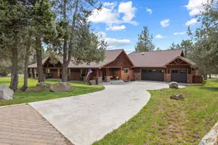 1164 Paper Birch Wy, Klamath Falls, OR 97601 - Photo 2