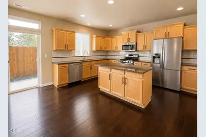 2781 NE Spring Water Place, Bend, OR 97701 - Photo 6