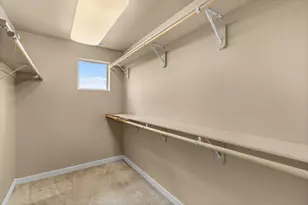 2781 NE Spring Water Pl, Bend, OR 97701 - Photo 10