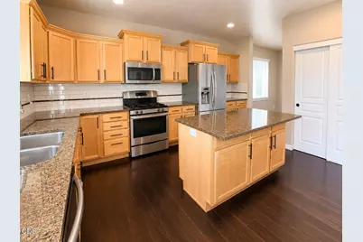 2781 NE Spring Water Place, Bend, OR 97701 - Photo 8