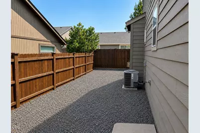 2781 NE Spring Water Place, Bend, OR 97701 - Photo 24