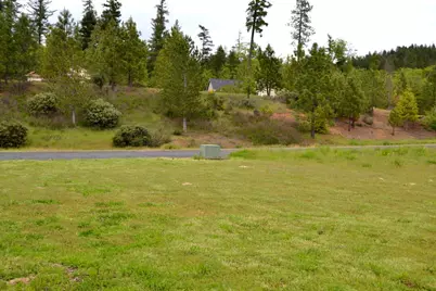 233 Red Cedar Lane, Cave Junction, OR 97523 - Photo 4