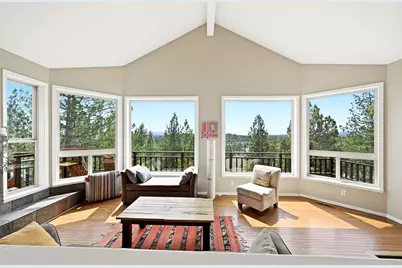 2068 NW Cascade View Drive, Bend, OR 97703 - Photo 2