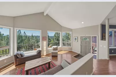 2068 NW Cascade View Drive, Bend, OR 97703 - Photo 14