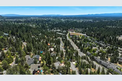 2068 NW Cascade View Drive, Bend, OR 97703 - Photo 70