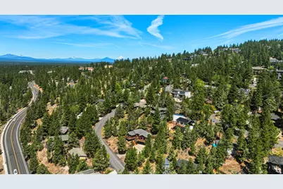 2068 NW Cascade View Drive, Bend, OR 97703 - Photo 64