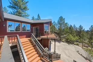 2068 NW Cascade View Dr, Bend, OR 97703 - Photo 50