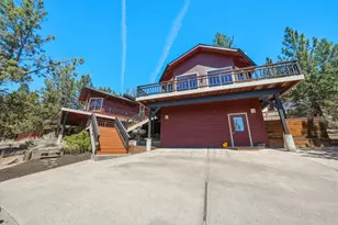 2068 NW Cascade View Dr, Bend, OR 97703 - Photo 52