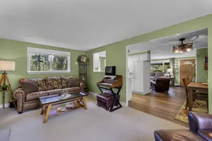 15003 E River Loop Dr E, Bend, OR 97707 - Photo 10