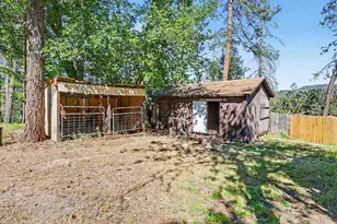 5835 Rogue River Dr, Eagle Point, OR 97524 - Photo 6