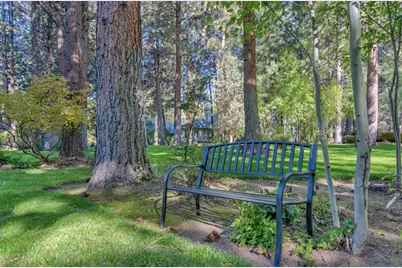 60730 Breckenridge Street, Bend, OR 97702 - Photo 34