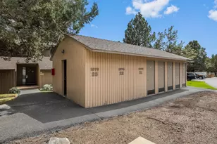 1970 Redtail Hawk Dr, Redmond, OR 97756 - Photo 46