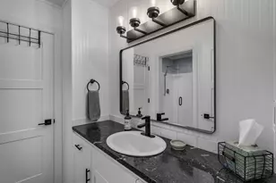 1970 Redtail Hawk Dr, Redmond, OR 97756 - Photo 20