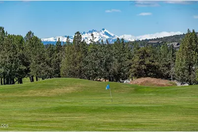 1970 Redtail Hawk Drive, Redmond, OR 97756 - Photo 2