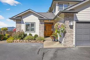 2315 Robertson Crest, Grants Pass, OR 97527 - Photo 6