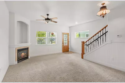 1238 Fruitdale Drive, Grants Pass, OR 97527 - Photo 6