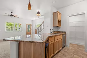1238 Fruitdale Dr, Grants Pass, OR 97527 - Photo 10