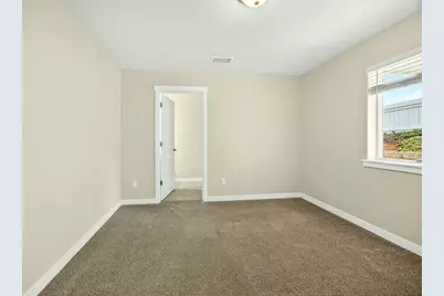 3001 University Road #A & B, Grants Pass, OR 97527 - Photo 16