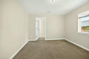 3001 University Rd, Grants Pass, OR 97527 - Photo 16