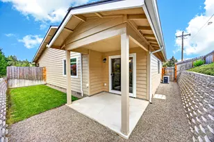 3001 University Rd, Grants Pass, OR 97527 - Photo 28