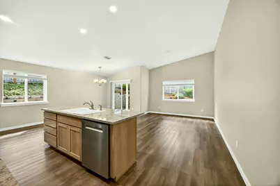 3001 University Road #A & B, Grants Pass, OR 97527 - Photo 8