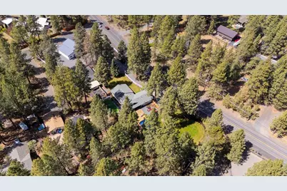 18961 River Woods Drive, Bend, OR 97702 - Photo 64