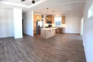 4601 S Pacific Hwy, Phoenix, OR 97535 - Photo 4