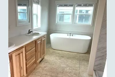 4601 S Pacific Highway #2, Phoenix, OR 97535 - Photo 8