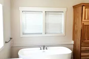4601 S Pacific Hwy, Phoenix, OR 97535 - Photo 10