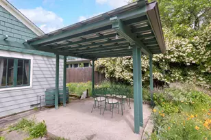 1417 NW Washington Blvd, Grants Pass, OR 97526 - Photo 22