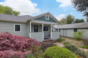 1417 NW Washington Blvd, Grants Pass, OR 97526 - Photo 2