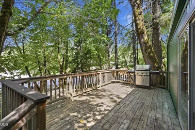 7949 Rogue River Highway, Grants Pass, OR 97527 - Photo 4