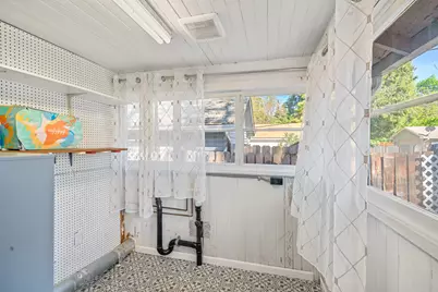 1028 E 11th Street, Medford, OR 97504 - Photo 26